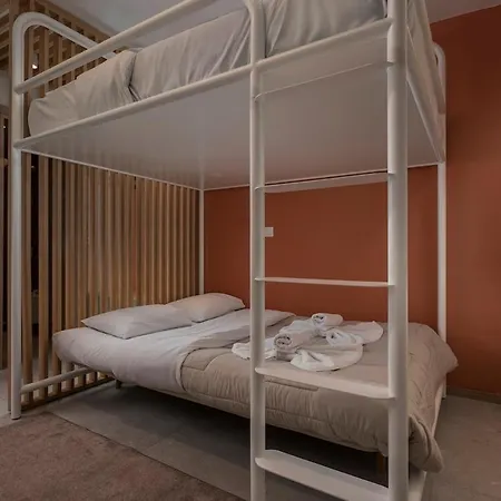 Vibe Center Family Flat 4 *